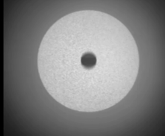 Polymer gels and gold nanoparticles produce oscillating platform